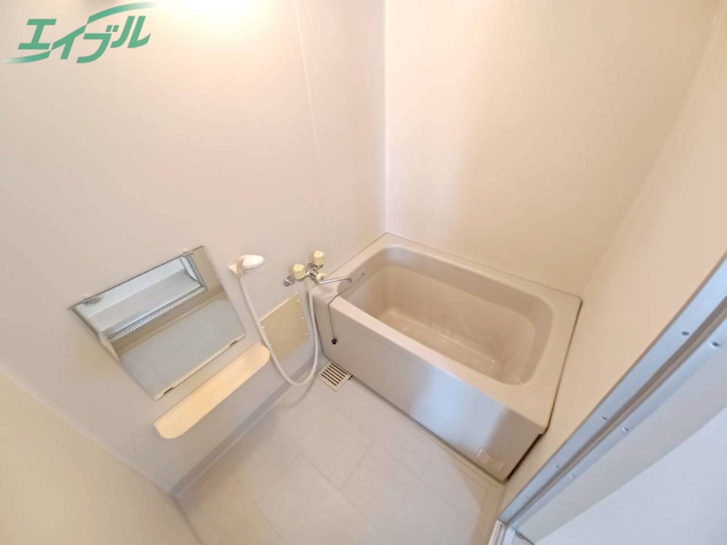 バス・シャワールーム　同型参考写真