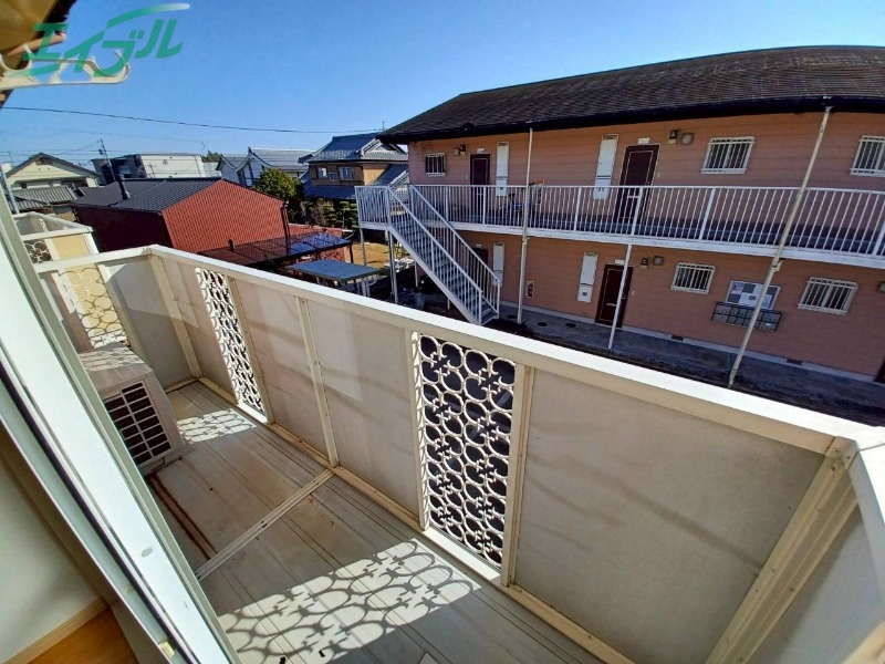 バルコニー　同型参考写真