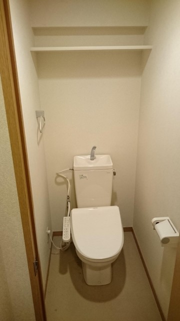 トイレ　※画像は同タイプのお部屋。現況優先。