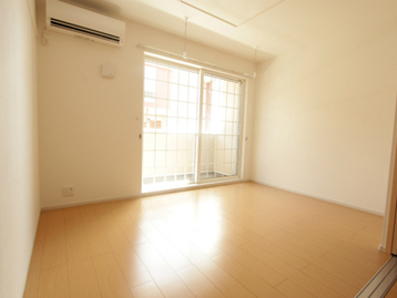 その他部屋・スペース　南向き5.6帖の洋室