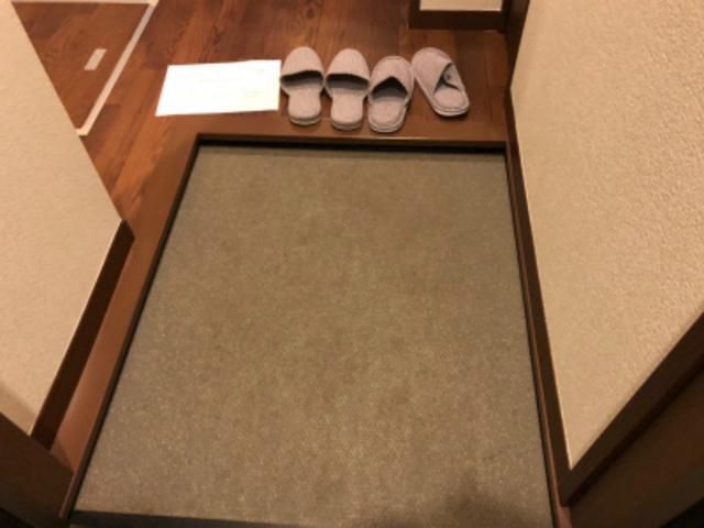 玄関　落ち着いた玄関です