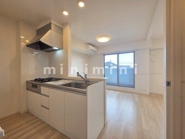 キッチン　※写真は同シリーズ類似物件を含む為現況優先とさせて頂きます