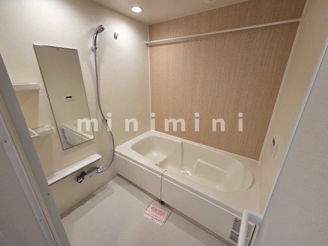 バス・シャワールーム　※写真は同シリーズ類似物件を含む為現況優先とさせて頂きます
