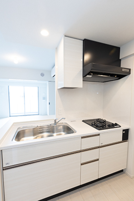 キッチン　※写真は同タイプ住戸です。