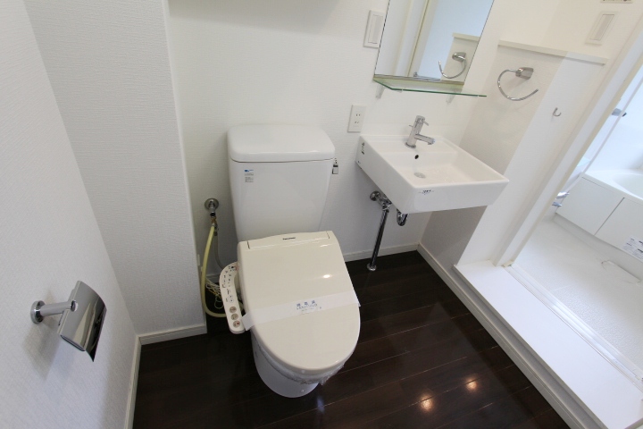 トイレ　※参考写真