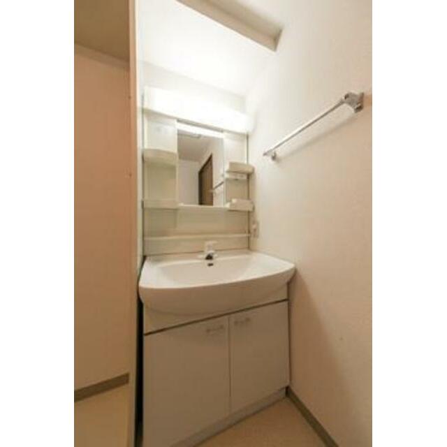 洗面設備　嬉しい独立洗面台付き。