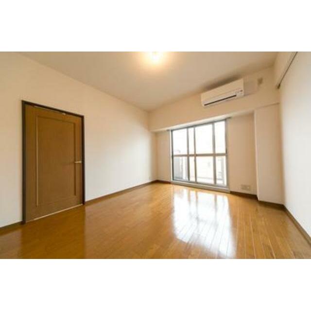 居室・リビング　明るい洋室！