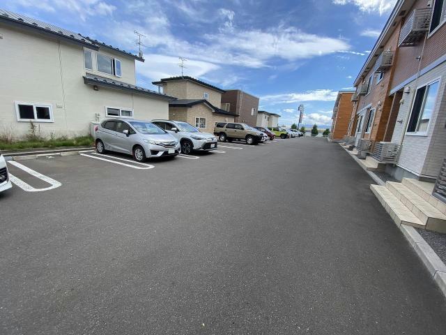 駐車場　駐車場