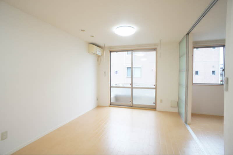 居室・リビング　図面と現状に相違がある場合には現状を優先