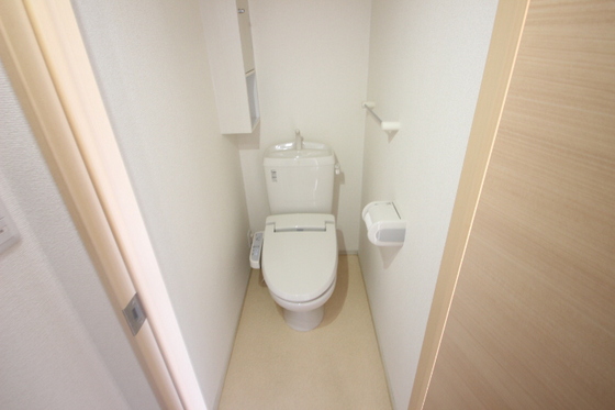 トイレ　※別部屋の写真です