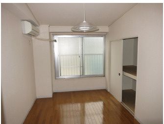 居室・リビング　別号室参考写真