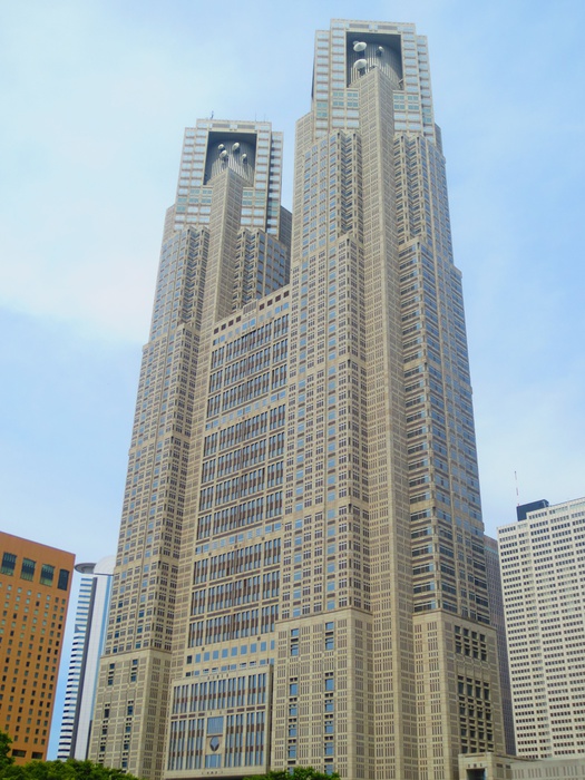 役所　東京都庁（役所）まで900m