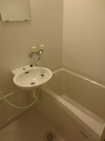 バス・シャワールーム　浴室乾燥機付き