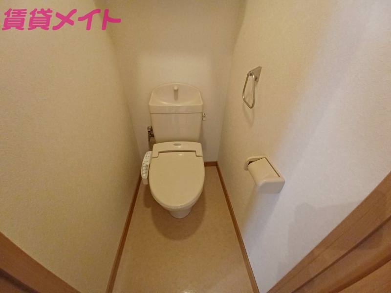 トイレ　同物件別室画像