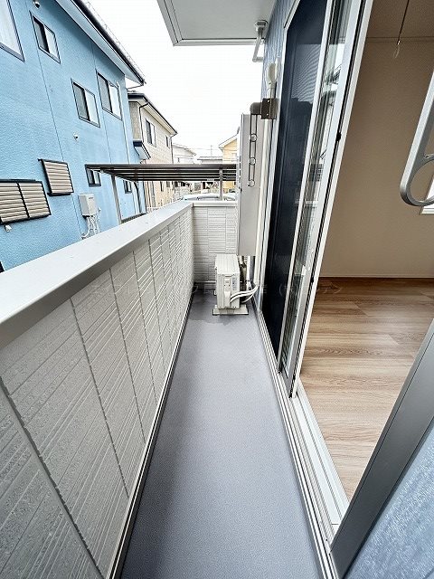バルコニー　※写真は106号室のものです。（参考）