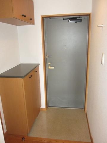 玄関　★★玄関下駄箱あります♪★★