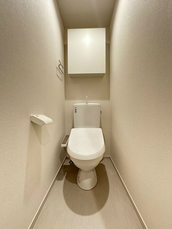 トイレ　清潔感のあるトイレです