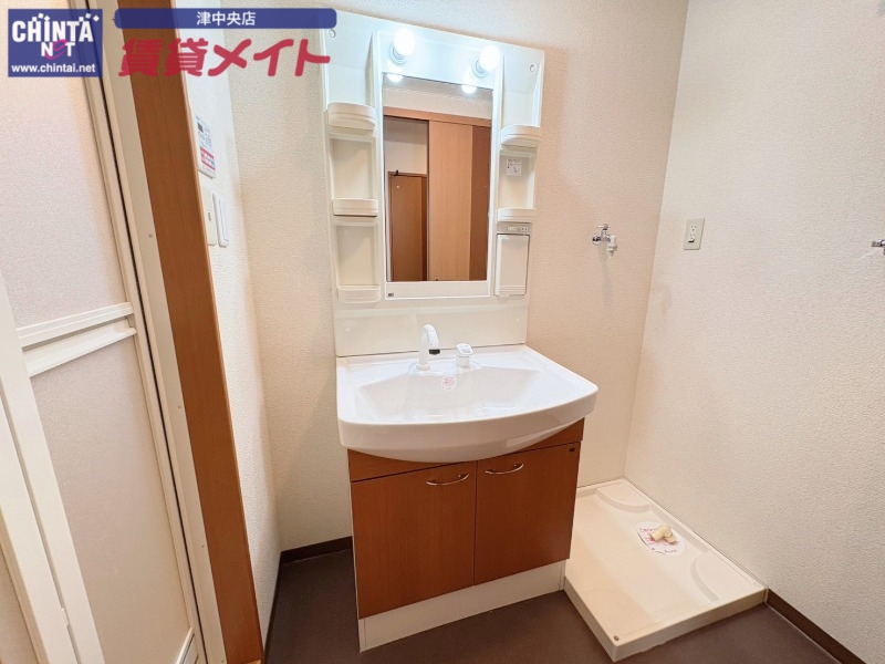 洗面設備　同物件別室画像