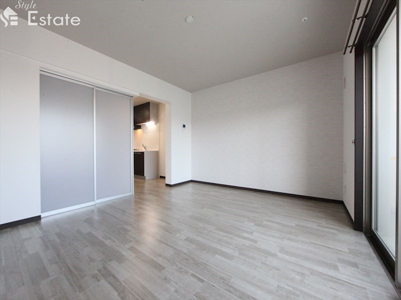 居室・リビング　内装