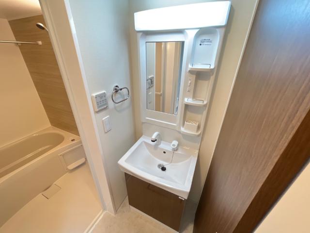 洗面設備　洗髪洗面化粧台