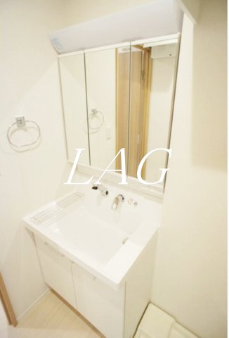 洗面設備　独立洗面台です。