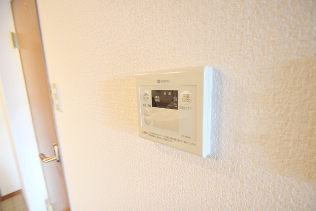 その他設備　給湯リモコン