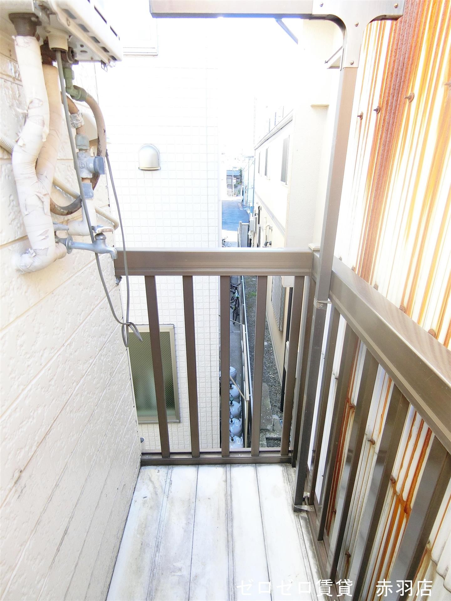 洗面設備　洗濯機置き場