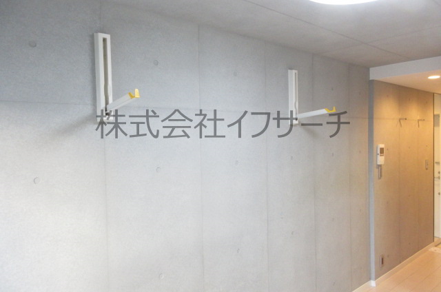 眺望　室内洗濯物干しフック有り　当社担当が撮影しています。