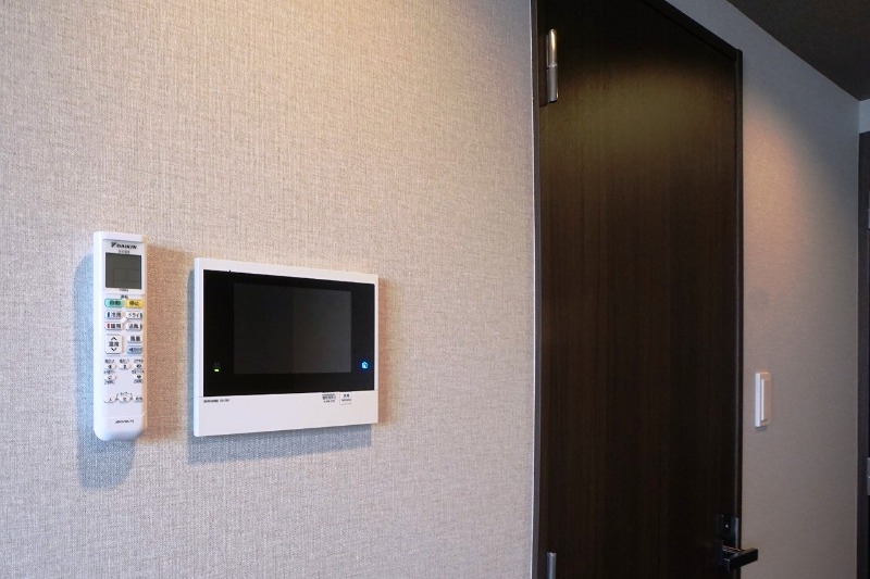 セキュリティ　モニター付きインターホン
