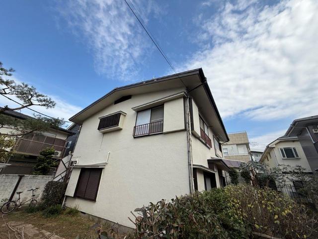 建物外観　木造２階建