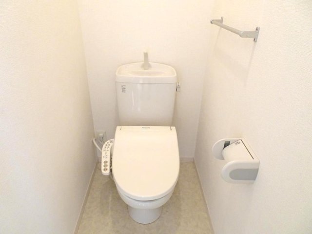 トイレ　コンパクトで使いやすいトイレです