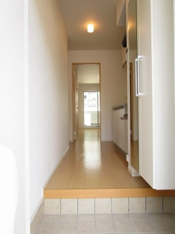 玄関　シンプルで使いやすい玄関です