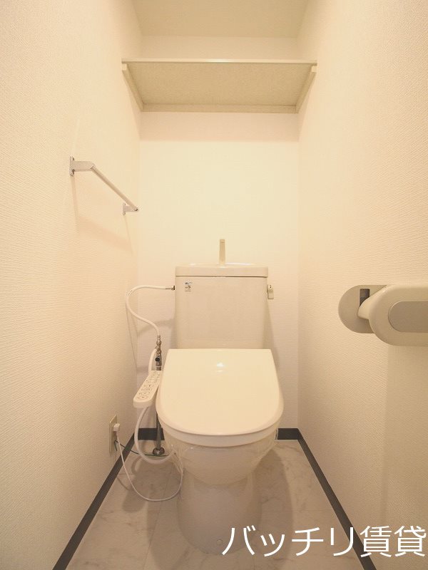 トイレ　同型タイプのため現状優先