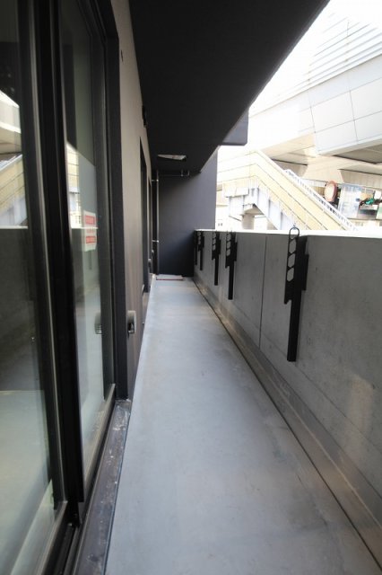 バルコニー　別号室の写真です（反転）