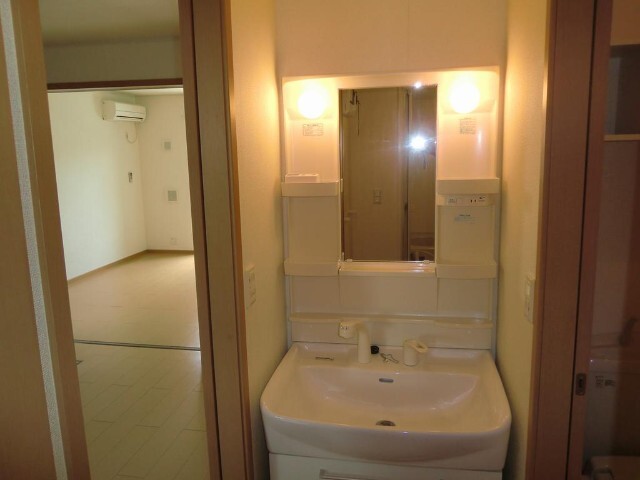 洗面設備　洗髪洗面化粧台