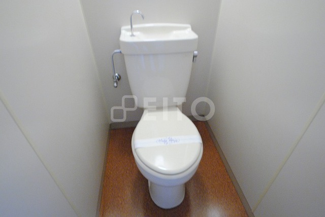 トイレ　写真は２０３号室