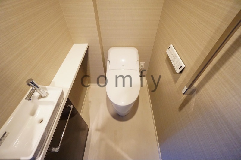 トイレ　ウォシュレット付きトイレ