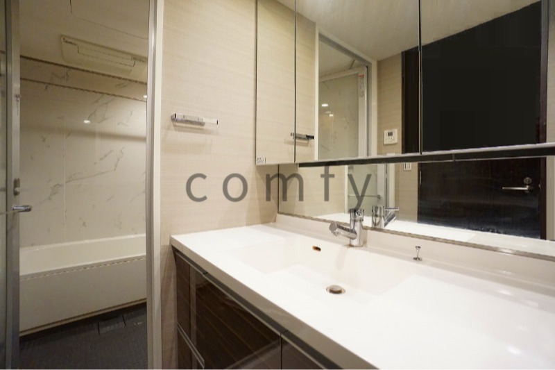 洗面設備　独立洗面台