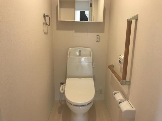 トイレ　シャワー付トイレ