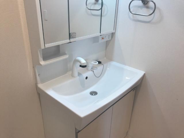 洗面設備　洗髪洗面化粧台