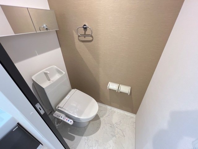 トイレ　温水洗浄便座付きのトイレ♪