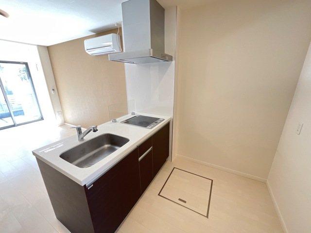 キッチン　グリル付きのシステムキッチン完備♪