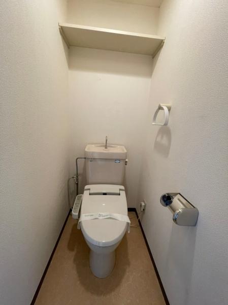 トイレ　写真は別のお部屋のものです。