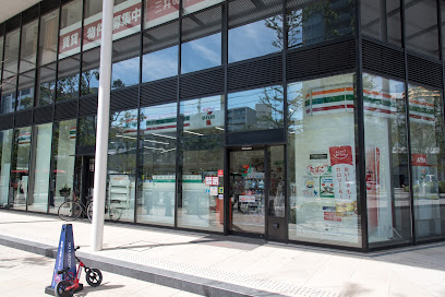 コンビニ　セブン－イレブン勝どき５丁目店（コンビニ）まで381m