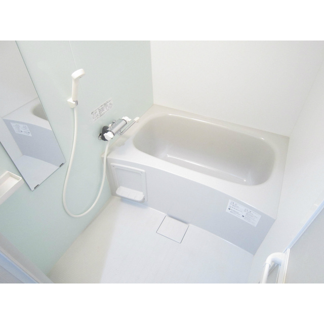 バス・シャワールーム　サーモ水栓完備♪