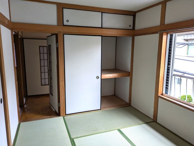 衣摺5丁目貸家の内装写真
