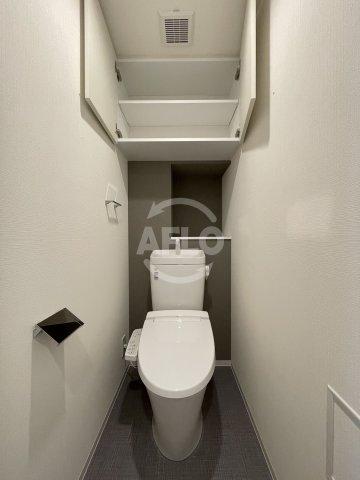 トイレ　アーバネックス西本町　温水洗浄便座