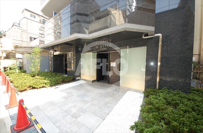 エントランス　Ｗ ＳＴＹＬＥ難波　エントランス