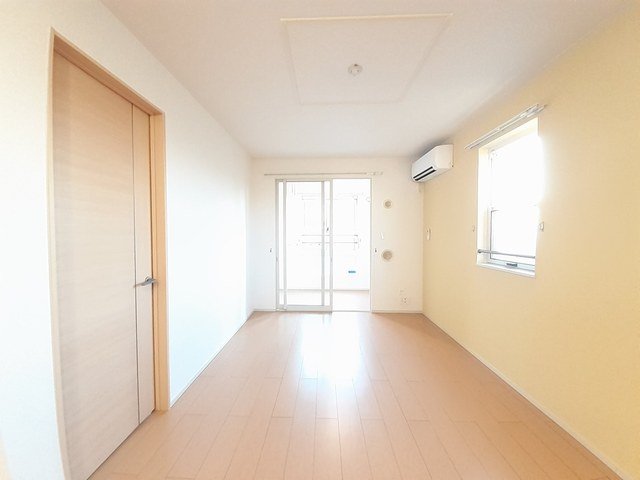 居室・リビング　おしゃれな居間です