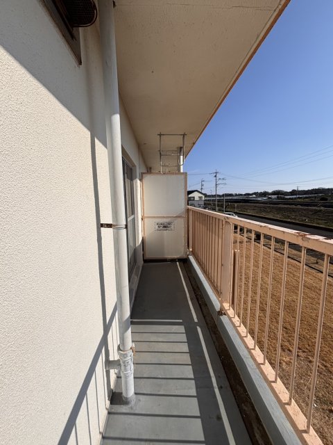 バルコニー　別部屋の内装写真※現況有姿